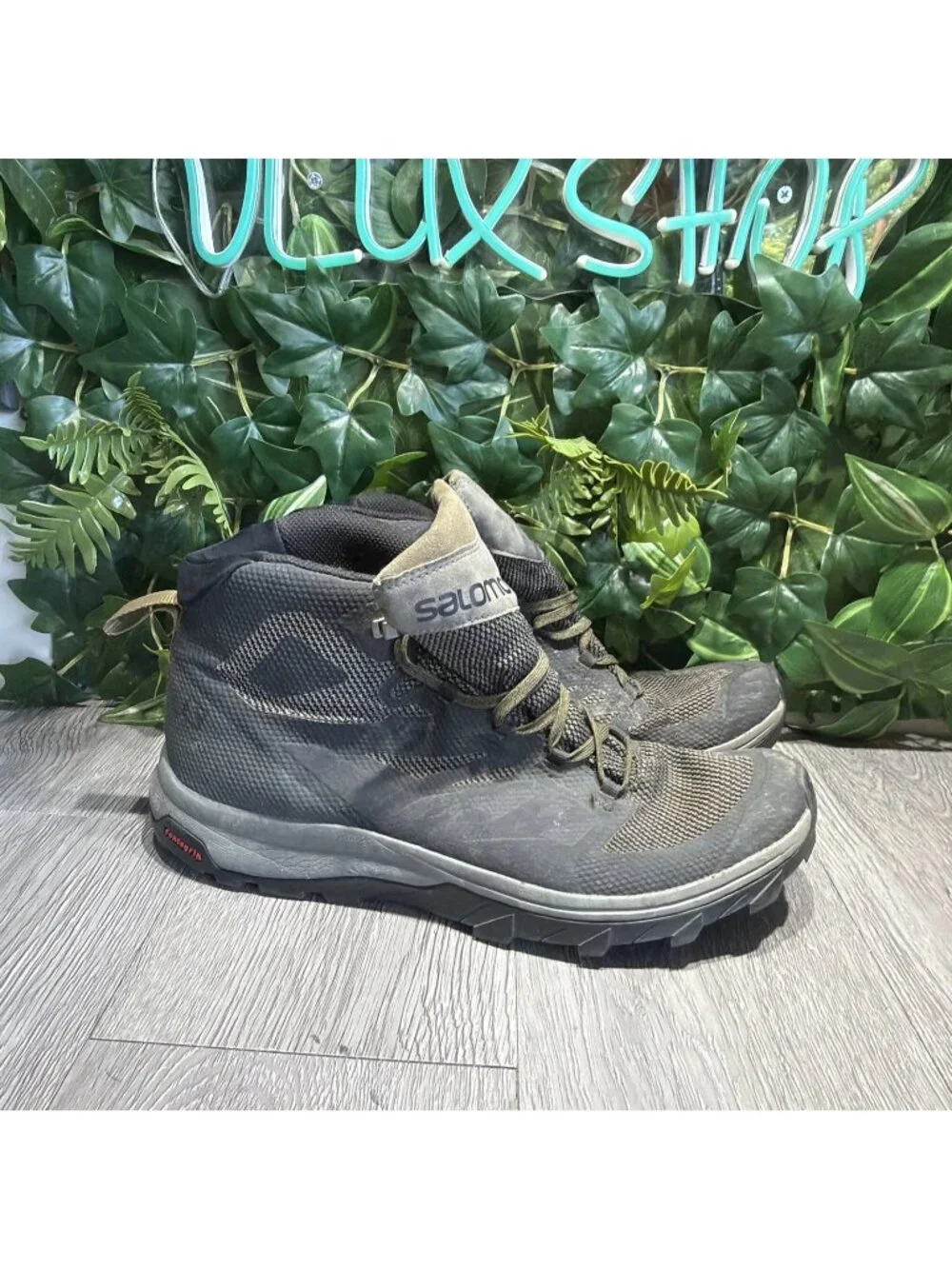 SALOMON Outline Mid GTX Hiking GoreTex Waterproof Boots 404763 Men’s Size 11